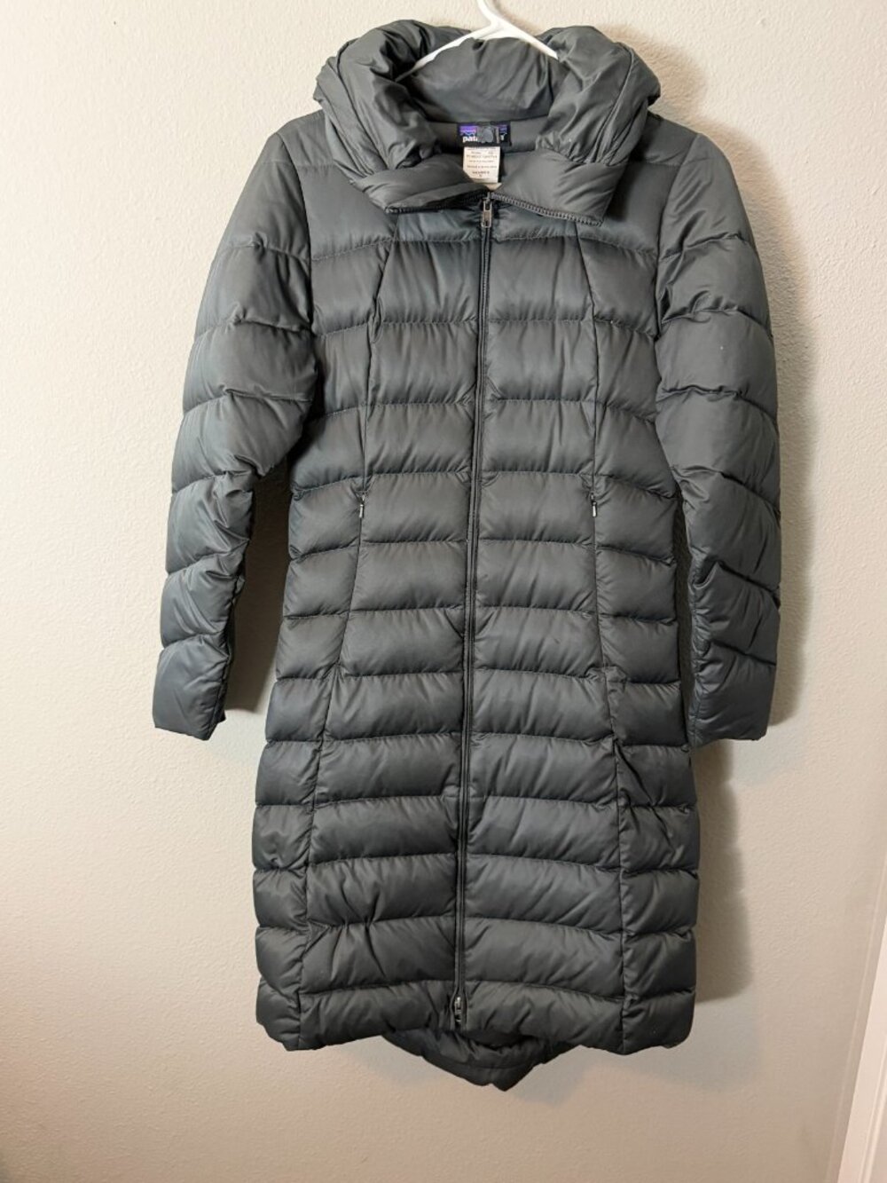 Patagonia Downtown Hooded Goose Down Long Parka Jacket Women’s size S Black - Picture 5 of 6